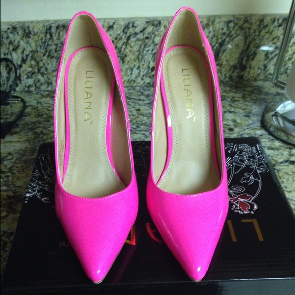 š2X HPš Neon Pink Heels - Picture 4 of 4