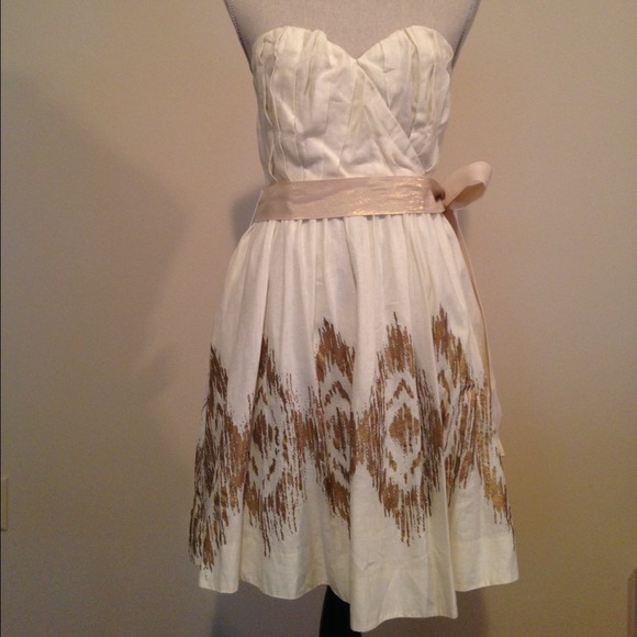 anthropologie strapless sweetheart dress!