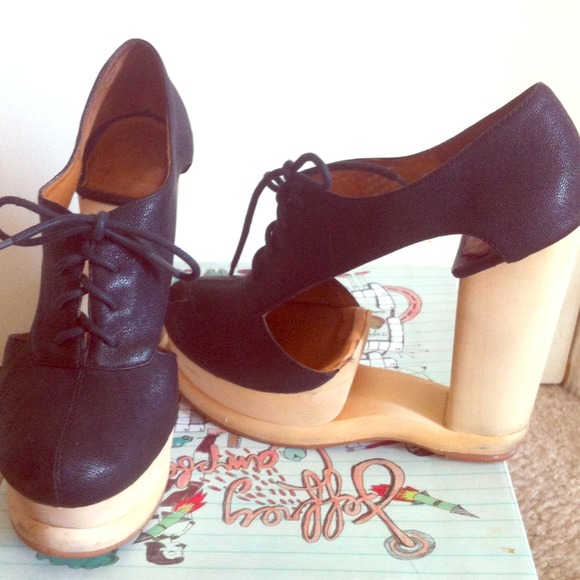 Rare Jeffrey Campbell oxfords!!