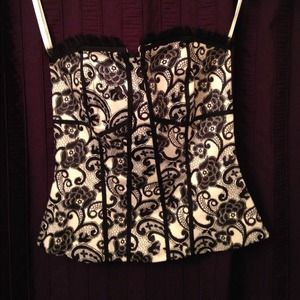 White House Black Market top