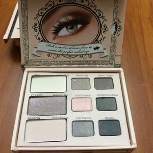 Naked soft and sexy eyeshadow by Too Faced