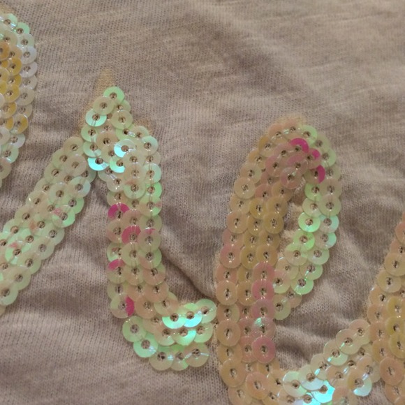 White top - Picture 3 of 3