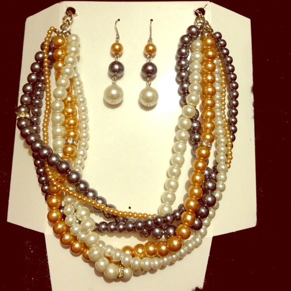 Necklace and earrings