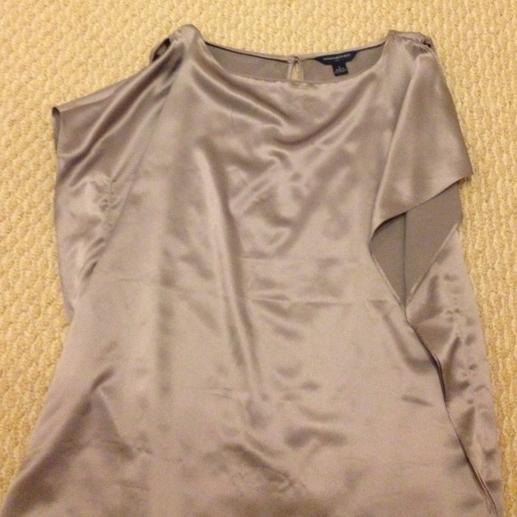 Banana Republic satin top NEW w/o tag beige SMALL - Picture 3 of 4