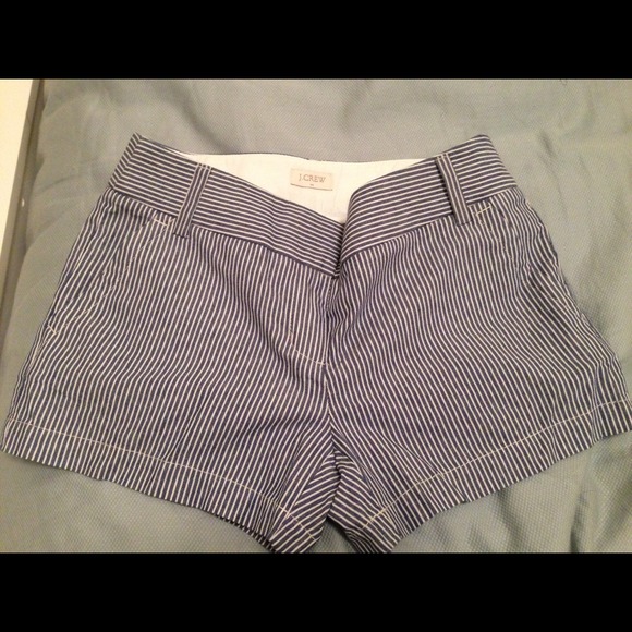 NWOT  J. Crew 3" Twill Chinos