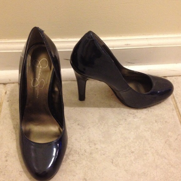 JESSICA SIMPSON Navy Heels Size 6