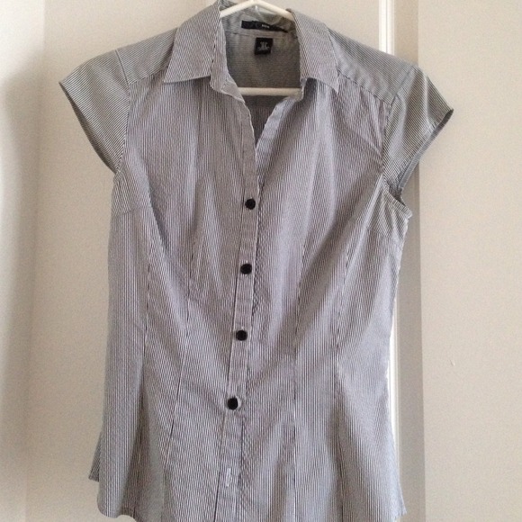 H&M button down blouse