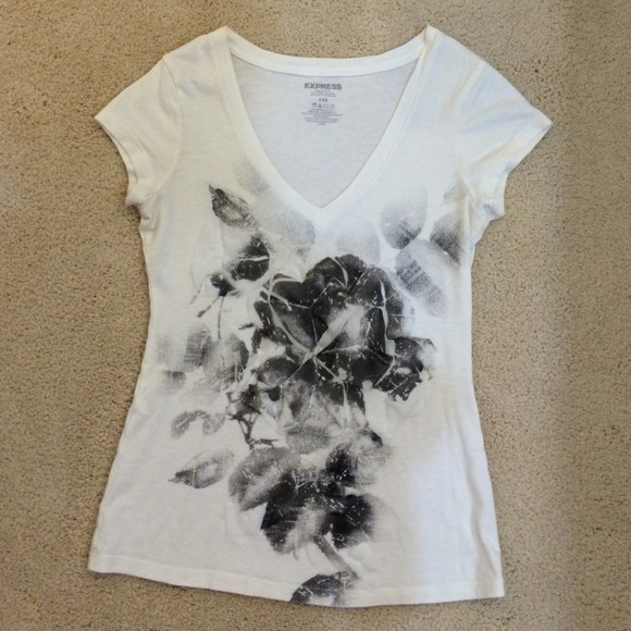 Detailed Express top!