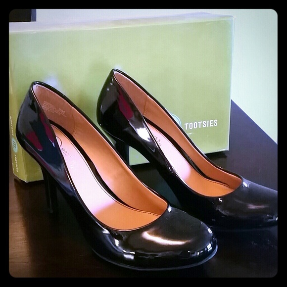Black Patent Leather Pumps
