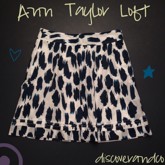 🎉HOST PICK🎉 Ann Taylor Loft Ikat Print Skirt