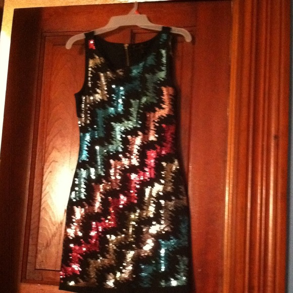 Light sparkly dress! Never worn