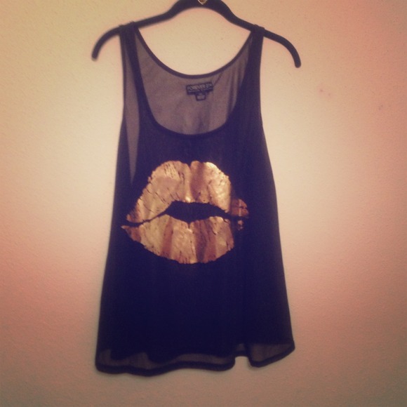 Sheer f21 tank with golden kiss!