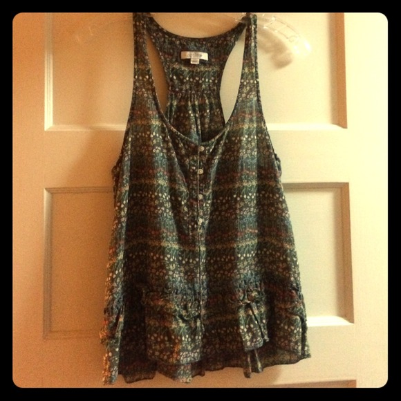 Green flowery top