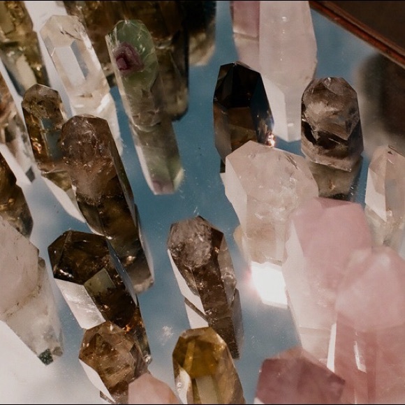 make☁️me☁️an☁️offer! all considered. - Picture 3 of 4