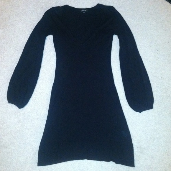 Bebe v neck black sweater dress bell sleeve xs