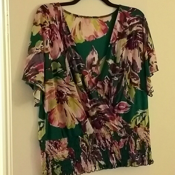 Sheer & comfy Top, Will fit 1x or bigger