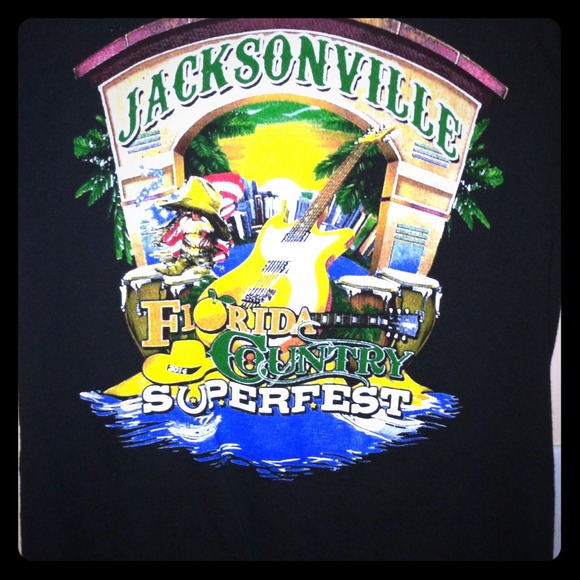 Tee shirt
