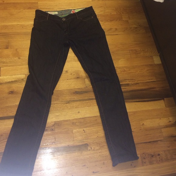 Skinny jeans