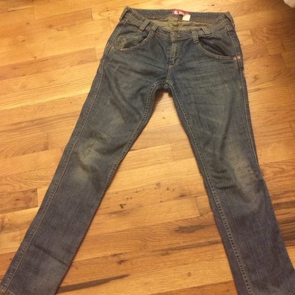 Jeans