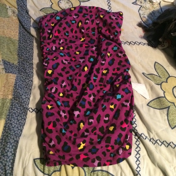 Tops - Neon purple leopard tube top never worn