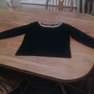 Black sweat shirt