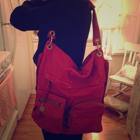 Cynthia Rowley Handbags - 🎀SALE🎀 Red Cynthia Rowley Bag.