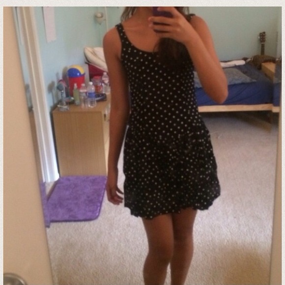 Brandy Melville polka dot dress NWOT - Picture 2 of 2