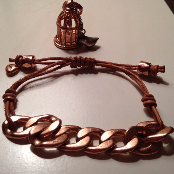 Rose Gold fossil charm bracelet with bird charm