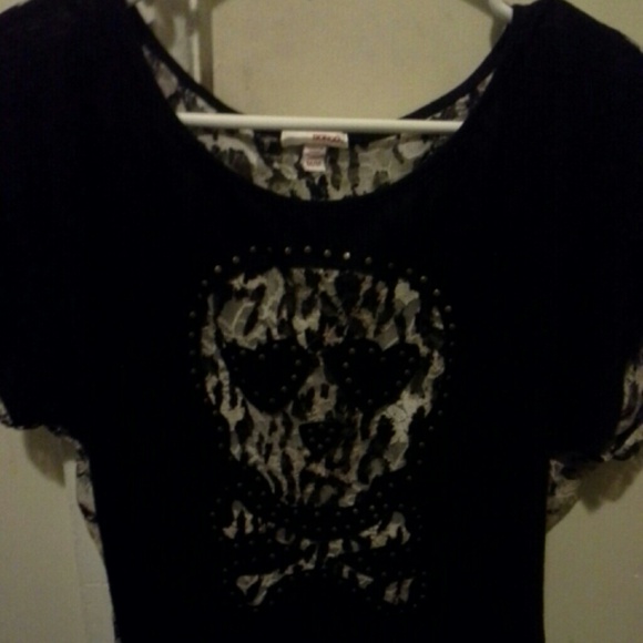 T-shirts - Picture 2 of 3