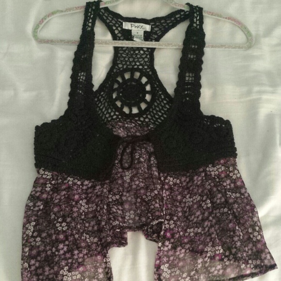 VINTAGE HIPPIE BOHO FLORAL CROCHET VEST