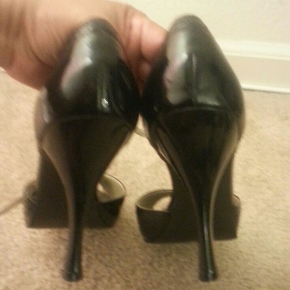 Guess Black 4inch heels - Picture 2 of 2