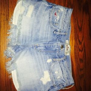 Distressed light wash shorts