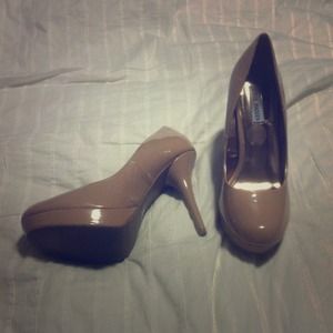 Nude Steve Madden heels