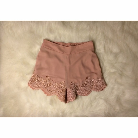 Scallop Chiffon Shorts (S)