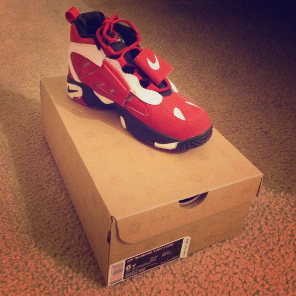Air diamond turfs
