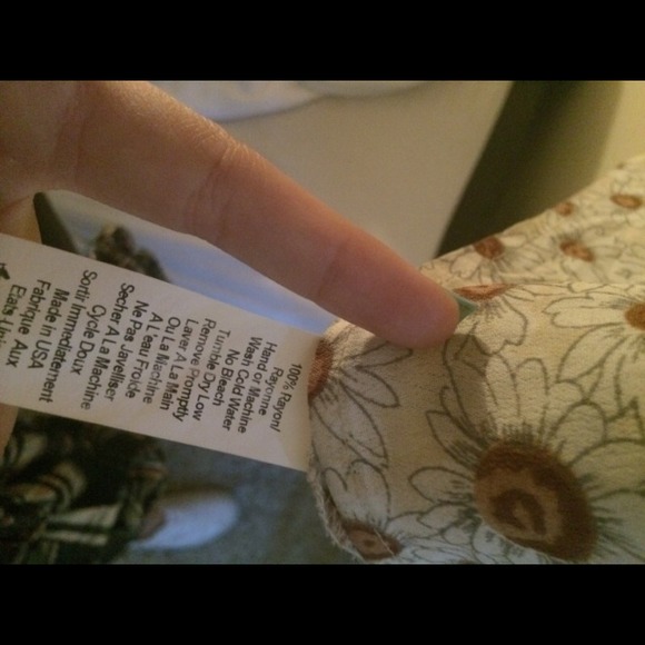 ❤️SOLD❤️ Brandy Melville Lynette Dress - Picture 3 of 4