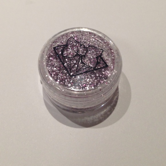 Swagger Cosmetics Prima Donna Girl Eyeshadow