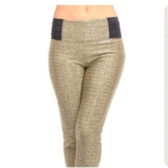 DECIDED TO KEEP! Glittery Gold Stretch Pants!
