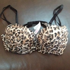 Victoria's Secret cheetah bra!!