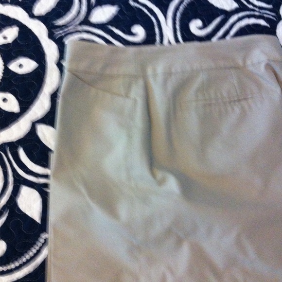 Ann Taylor flare pants size 6 - Picture 1 of 3
