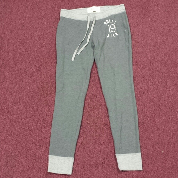Hollister grey sweatpants... with silver sparkles - Picture 1 of 4