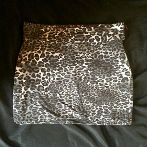 Leopard pencil skirt