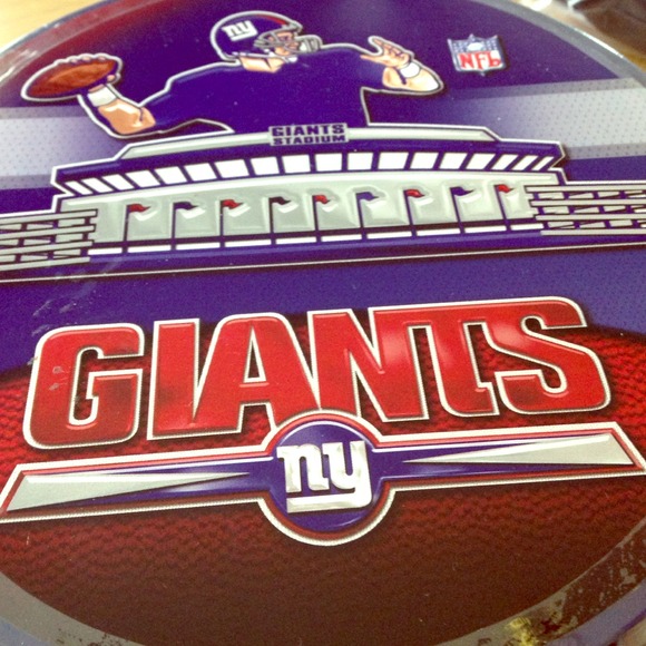 NY Giants Puzzle Tin