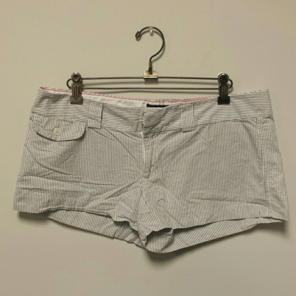 American Eagle Gray & White Pinstriped Shorts