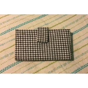 Houndstooth wallet
