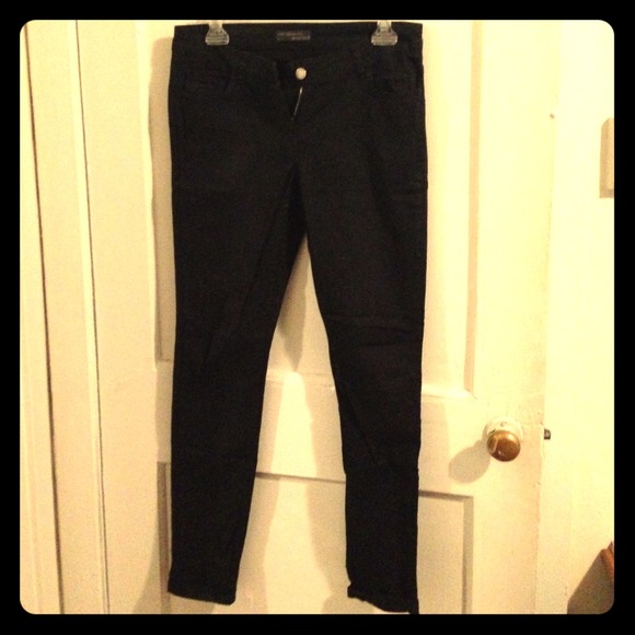 Basic black skinnies