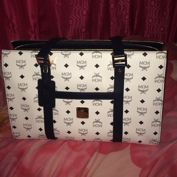 AUTHENTIC MCM bag - Picture 1 of 4