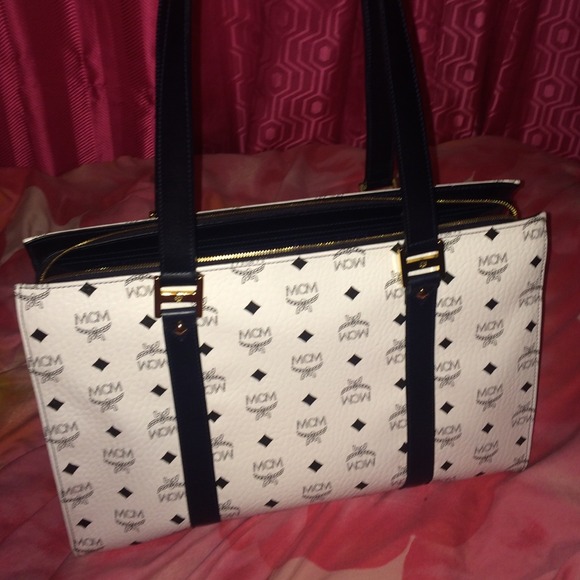 AUTHENTIC MCM bag - Picture 4 of 4