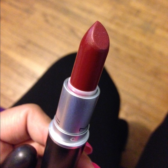 Mac Rocker Lipstick SOLD - Picture 4 of 4