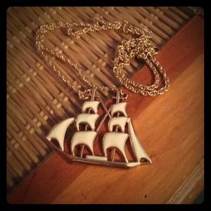 Sailboat necklace with long chain